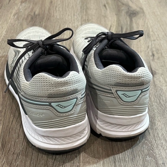 Women’s SAUCONY 10.5 Echelon 8 PWR Run Support Frame Running Shoes Great Shape! - Picture 7 of 12